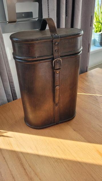 Vintage Wijnkist voor 2 flessen beschikbaar voor biedingen