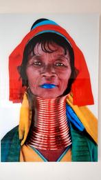 Plexiglas kunstwerk Kayan vrouw 1., Ophalen, Zo goed als nieuw, Schilderij, 75 tot 100 cm