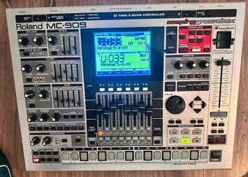 Roland MC-909 Sampling groovebox electronic synthesizer beschikbaar voor biedingen
