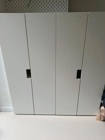 2 Besta ikea kasten met deuren en planken 60 x 120 beschikbaar voor biedingen