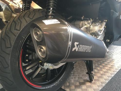 Akrapovic Vespa GTS Piaggio Yourban MP3 Gilera Fuoco Aprilia, Motoren, Tuning en Styling, Ophalen of Verzenden