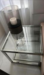 Bijzettafel van driehoek meubelen (moet snel weg), Richmond, Eichholtz, Erik kuster, Metaal of Aluminium, Vierkant, 55 tot 75 cm