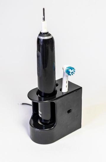 Oral B 12 of 5 volt lader voor camper beschikbaar voor biedingen