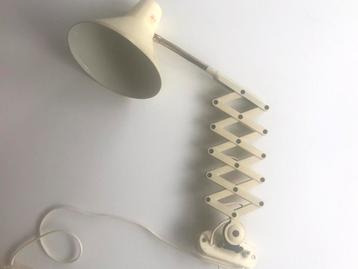 Vintage schaarlamp gebroken wit beschikbaar voor biedingen