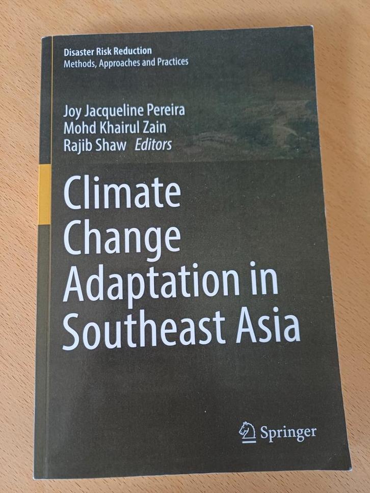 Climate Change Adaptation in Southeast Asia, Boeken, Politiek en Maatschappij, Zo goed als nieuw, Maatschappij en Samenleving