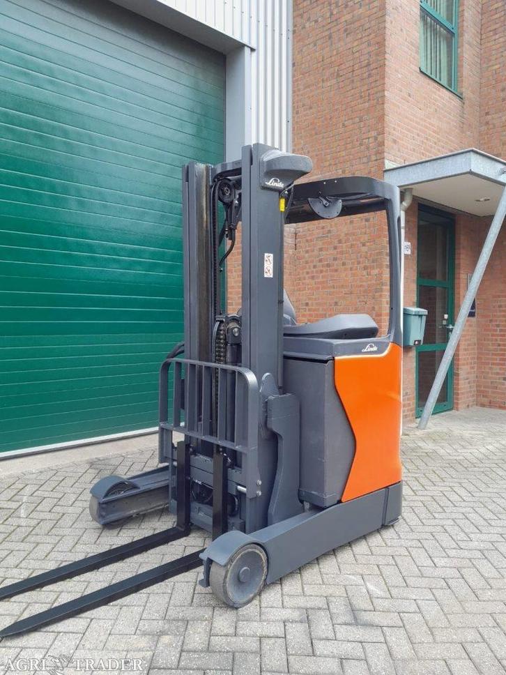 LINDE R10B-01 REACHTRUCK (1120) 2015, Zakelijke goederen, Machines en Bouw | Heftrucks en Intern transport, Reachtruck, Elektrisch