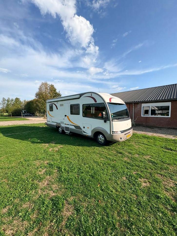 Mooie ruime volintregraal Intineo camper( 97429 km Nap ), Caravans en Kamperen, Campers, Particulier, tot en met 6, Half-integraal