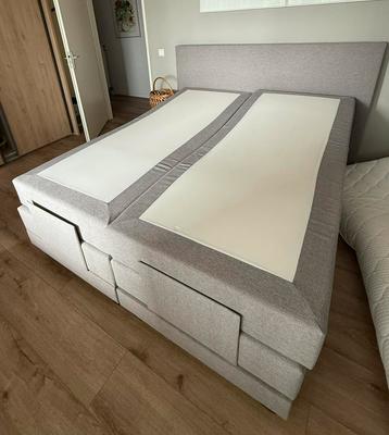 Elektrisch verstelbare boxspring 160 cm