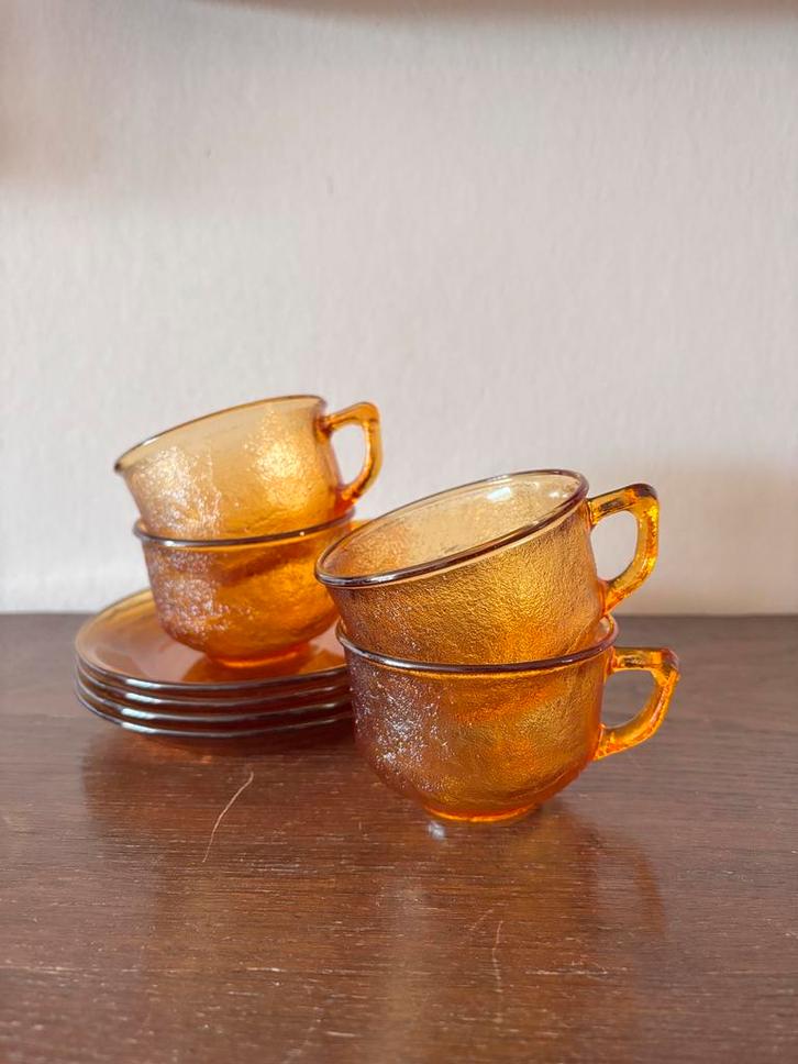 Vintage Amberkleurige Kopjes (4), Antiek en Kunst, Antiek | Glas en Kristal, Ophalen of Verzenden