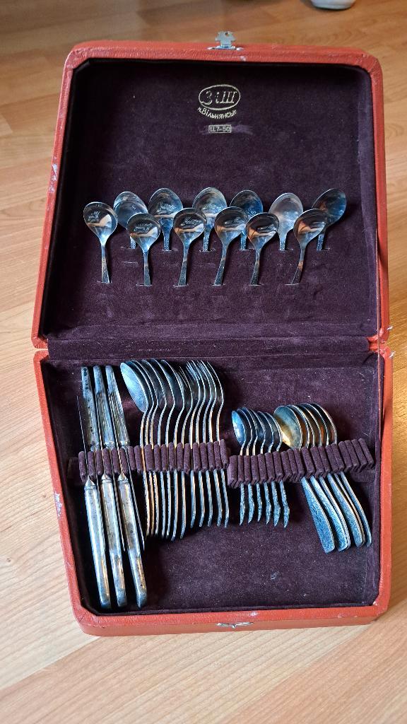 42 delig bestekcassette, jaren 60., Antiek en Kunst, Antiek | Bestek, Ophalen of Verzenden