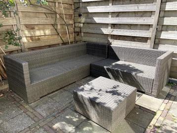 tuinbank / tuinset beschikbaar voor biedingen