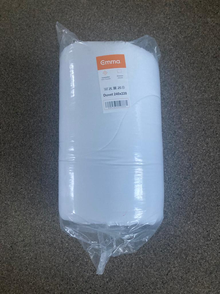 EMMA duvet (dekbed), SPLINTERNIEUW 240 X 220, 100% POLYESTER, Huis en Inrichting, Slaapkamer | Beddengoed, Wit, Ophalen of Verzenden