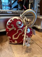 Beeld hart met sleutel, Ophalen, Zo goed als nieuw