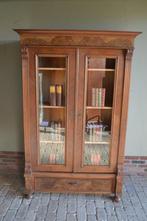 Prachtige antieke noten houten boekenkast, vitrinekast., Verzenden