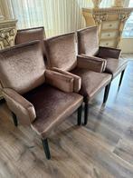 4 kolossale eetkamer stoelen Nieuw bij driehoek gekocht, Huis en Inrichting, Stoelen, Ophalen, Bruin, Zo goed als nieuw, Vier
