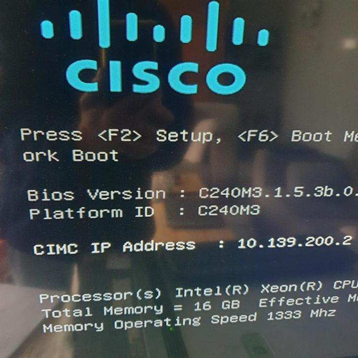 Cisco Server UCS C240 igst, Computers en Software, Servers, 2 tot 3 Ghz, Ophalen of Verzenden