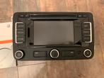Volkswagen RNS310 autoradio + navigatie cd, Ophalen of Verzenden, Gebruikt