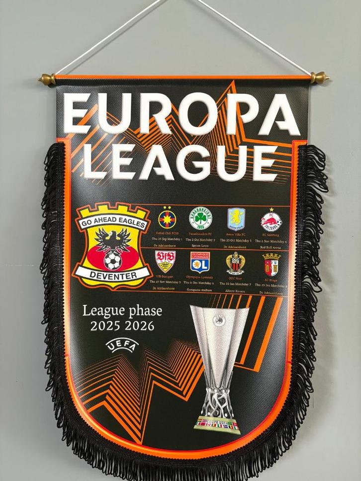 Go Ahead Eagels XXL VAAN Europa League, Verzamelen, Sportartikelen en Voetbal, Zo goed als nieuw, Vaantje of Sjaal, Overige binnenlandse clubs