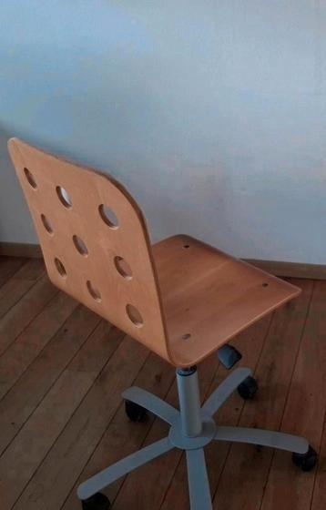 Ikea bureaustoel met Wielen beschikbaar voor biedingen
