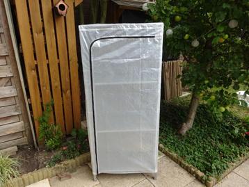 Kasje, plantenkas voor in de tuin, als nieuw beschikbaar voor biedingen