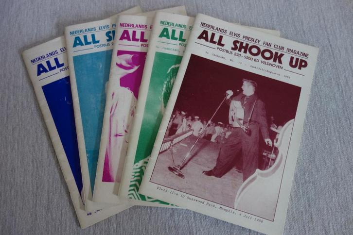 Elvis Presley fanclub bladen All shook up., Verzamelen, Muziek, Artiesten en Beroemdheden, Zo goed als nieuw, Boek, Tijdschrift of Artikel