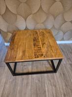 Houten salontafel met metalen frame, Huis en Inrichting, Tafels | Salontafels, Ophalen, 50 tot 100 cm, Vierkant, 50 tot 100 cm