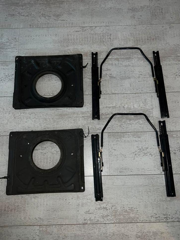 Draai plateau 2x voor een camper, Caravans en Kamperen, Camper-accessoires, Zo goed als nieuw, Ophalen of Verzenden