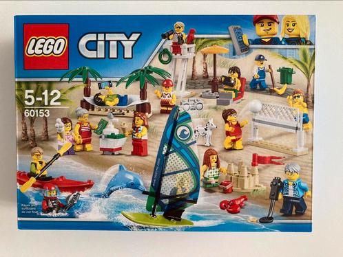 Te koop: Lego set 60153 People Pack - Fun at the Beach, Kinderen en Baby's, Speelgoed | Duplo en Lego, Nieuw, Lego, Complete set