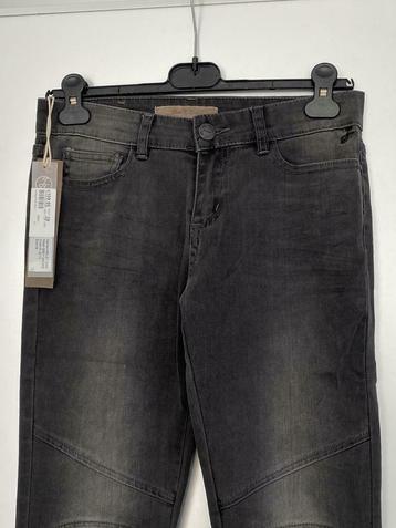 G107 Nieuw; Jade Twelve mt 28+29=S jeans broek beschikbaar voor biedingen