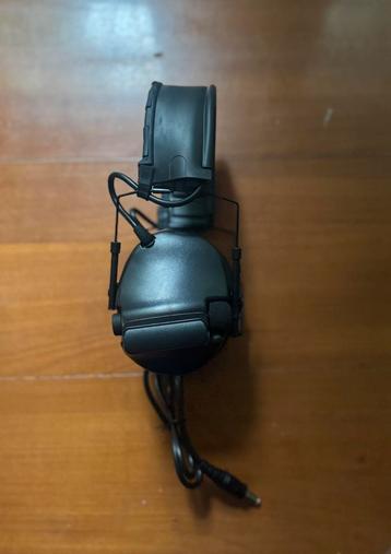 C5 military tactical headset beschikbaar voor biedingen