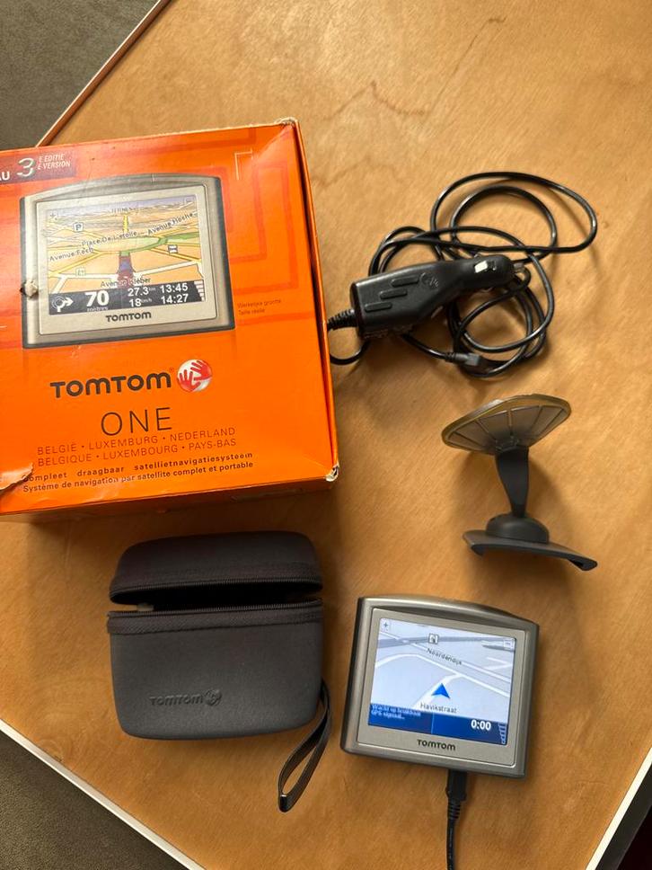 TomTom One - Compleet en Werkend, Auto diversen, Autonavigatie, Gebruikt, Ophalen of Verzenden