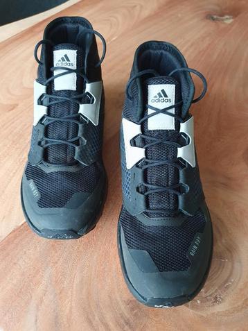 Zgan Kids wandelschoenen Adidas Terrex mid GORE-TEX mt 38