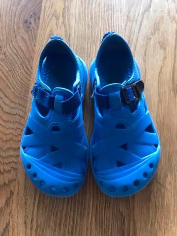 Paar blauwe Zwem/Waterschoenen maat 31/GRATIS OPHALEN beschikbaar voor biedingen