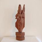 Beeld muzikante van massief djati-hout uit India 39 jaar oud, Antiek en Kunst, Ophalen of Verzenden