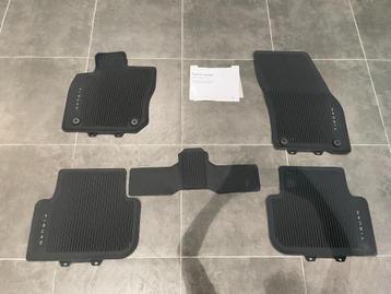 Nieuwe all season vloermatten Volkswagen Tiguan beschikbaar voor biedingen