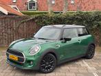 Mini Cooper One 1.5 Peper AUT - Volledig dealer onderhouden, Auto's, Mini, Stof, Euro 6, Met garantie (alle), 4 stoelen