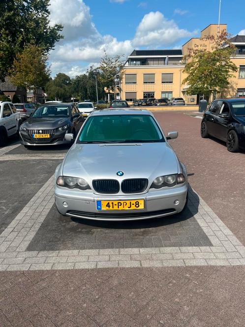 BMW 2001 Grijs 325i e46, Auto's, BMW, Particulier, Benzine, Sedan, Geïmporteerd, Zilver of Grijs, Ophalen