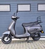 Santini Capri scooter EFI Led + Digitale teller, Nieuw, Benzine, Maximaal 45 km/u, 50 cc