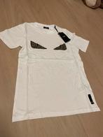 Fendi t shirt nieuw maat S, Kleding | Heren, T-shirts, Nieuw, Maat 46 (S) of kleiner, Ophalen of Verzenden