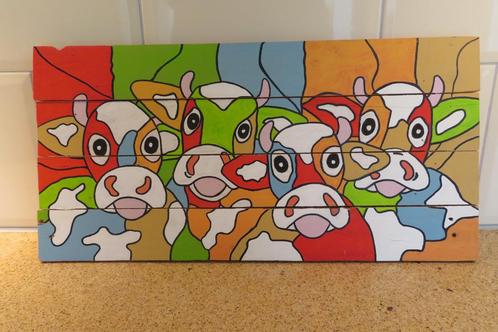 Ontzettend vrolijk kleurrijk schilderij met 4 koeien op hout, Huis en Inrichting, Woonaccessoires | Wanddecoraties, Gebruikt, Ophalen of Verzenden