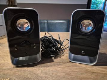 Logitech LS11 Stereo Speakers - PC, CD, MP3, DVD beschikbaar voor biedingen