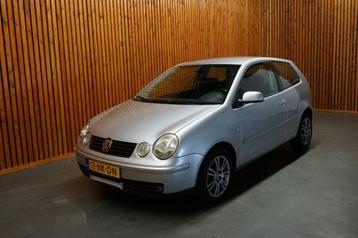 Volkswagen POLO 1.4 16v/ AIRCO/ APK 11-2025 beschikbaar voor biedingen