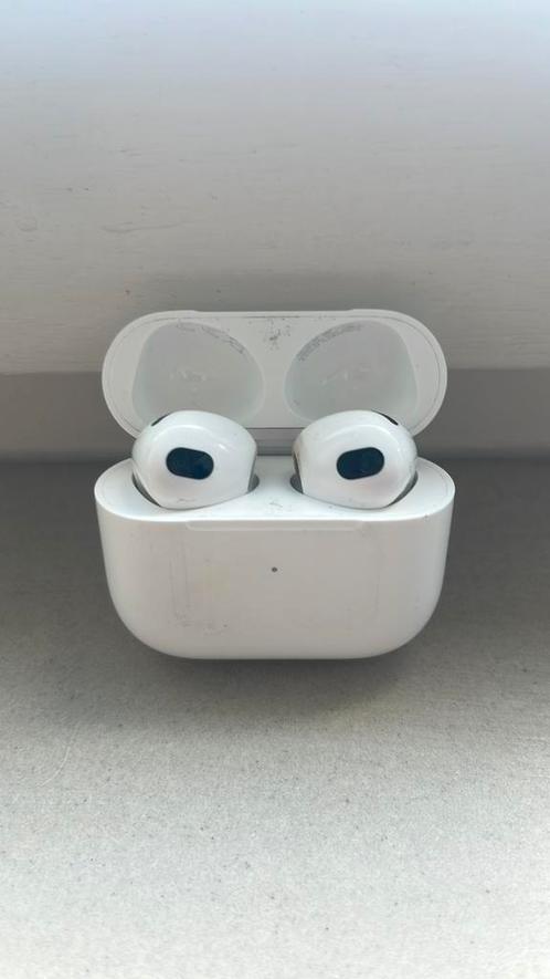Airpods 3e gen, Telecommunicatie, Mobiele telefoons | Oordopjes, Gebruikt, In oorschelp (earbud), Bluetooth, Ophalen of Verzenden