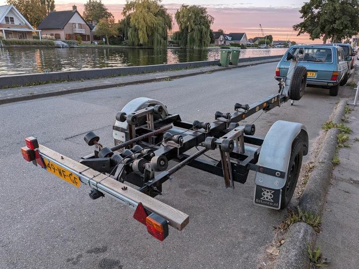 Riba 1200kg geremde boottrailer met eigen kenteken, Watersport en Boten, Boottrailers, Gebruikt, Sloepentrailer, Minder dan 1500 kg