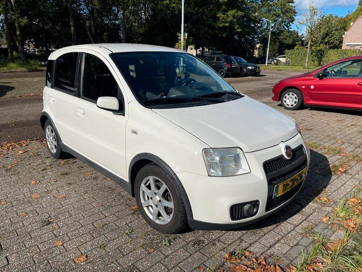 Fiat Panda 1.4 16V 100HP 2008 Wit, APK 12-09-26, Auto's, Fiat, Particulier, Panda, Airbags, Airconditioning, Bluetooth, Boordcomputer