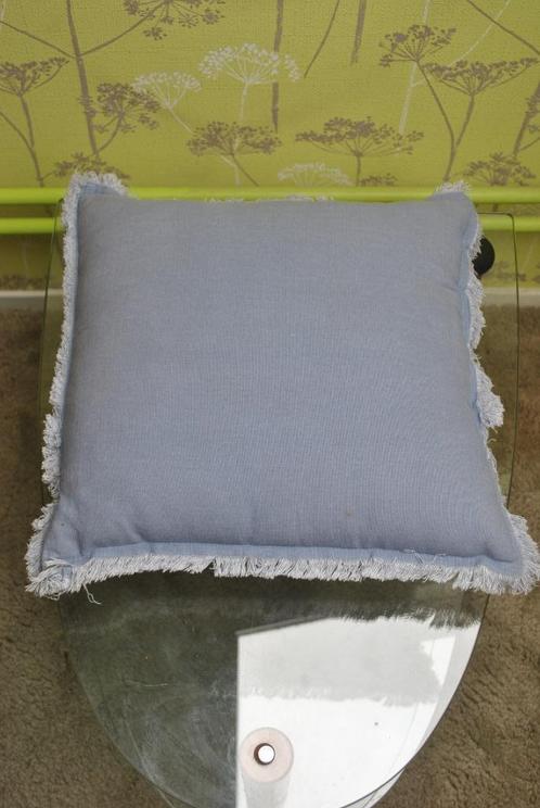 Kussen, blauw,grijs, Huis en Inrichting, Woonaccessoires | Kussens, Gebruikt, Blauw, Vierkant, Ophalen of Verzenden