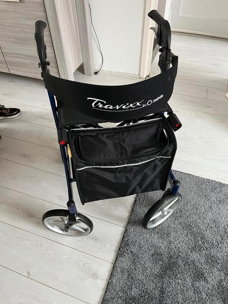 Rollator Travixx, lichtgewicht (zeer goede staat), Diversen, Rollators, Zo goed als nieuw, Lichtgewicht, Opvouwbaar, Ophalen