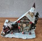 Kersthuisje met trein en figuren, Ophalen of Verzenden, Zo goed als nieuw