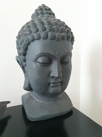 Buhda hoofd beschikbaar voor biedingen