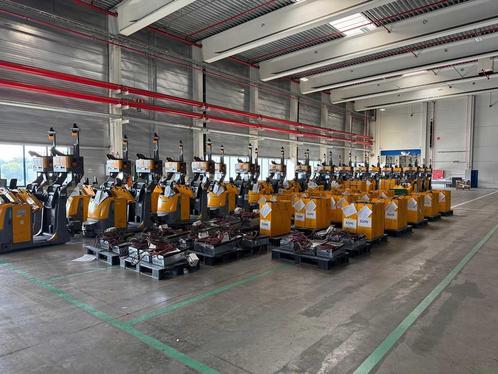 Jungheinrich - EZS350a - Tow Trucks - 2020 (35x), Zakelijke goederen, Machines en Bouw | Heftrucks en Intern transport, Overige typen
